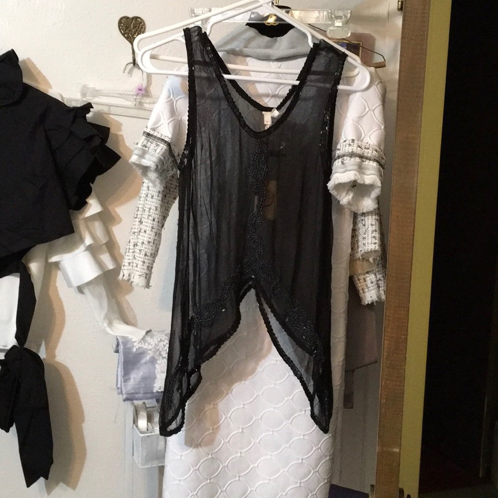 Raga sheer embellishd black beaded tank xs NWT - Picture 2 of 8